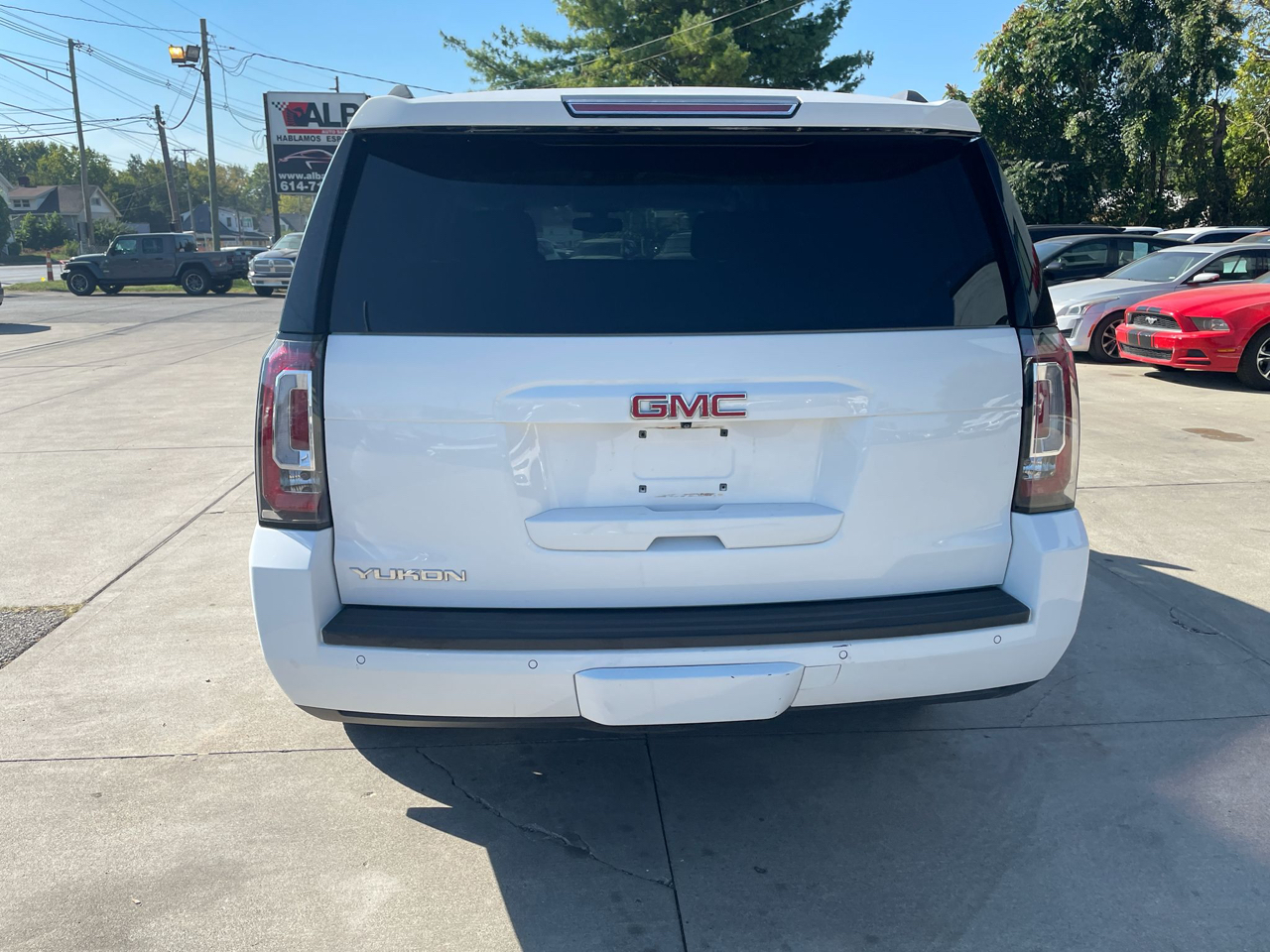 GMC Yukon SLE 4WD 2015 GMC Yukon SLE 4WD 2015