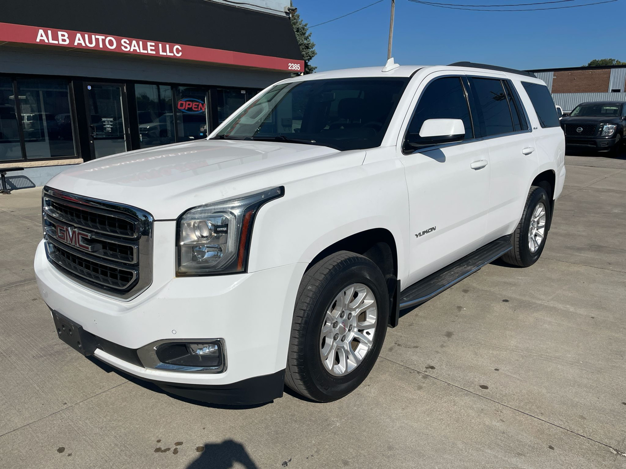 GMC Yukon SLE 4WD 2015 GMC Yukon SLE 4WD 2015