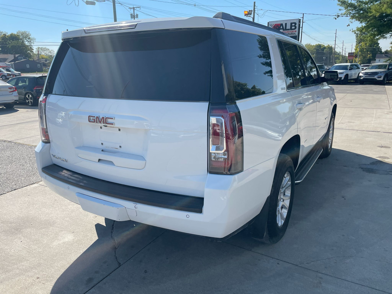 GMC Yukon SLE 4WD 2015 GMC Yukon SLE 4WD 2015