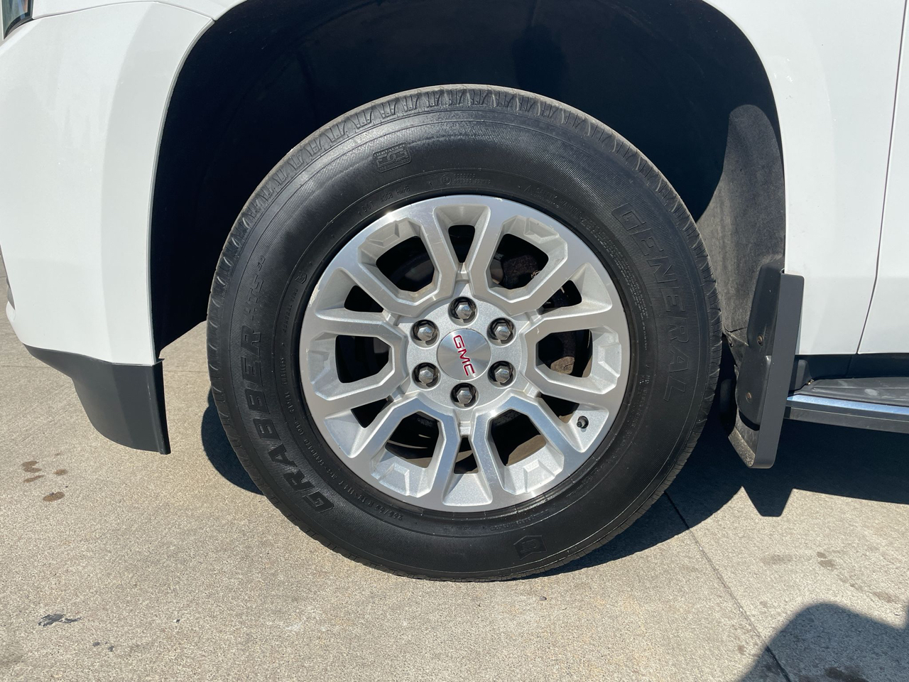 GMC Yukon SLE 4WD 2015 GMC Yukon SLE 4WD 2015