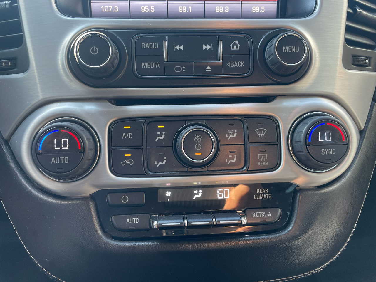 GMC Yukon SLE 4WD 2015 GMC Yukon SLE 4WD 2015