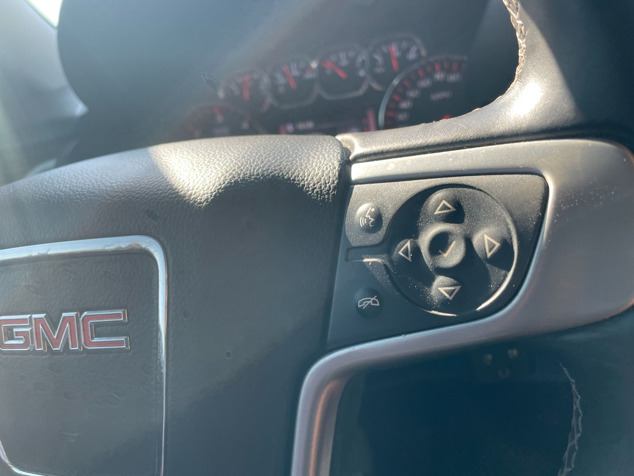 GMC Yukon SLE 4WD 2015 GMC Yukon SLE 4WD 2015