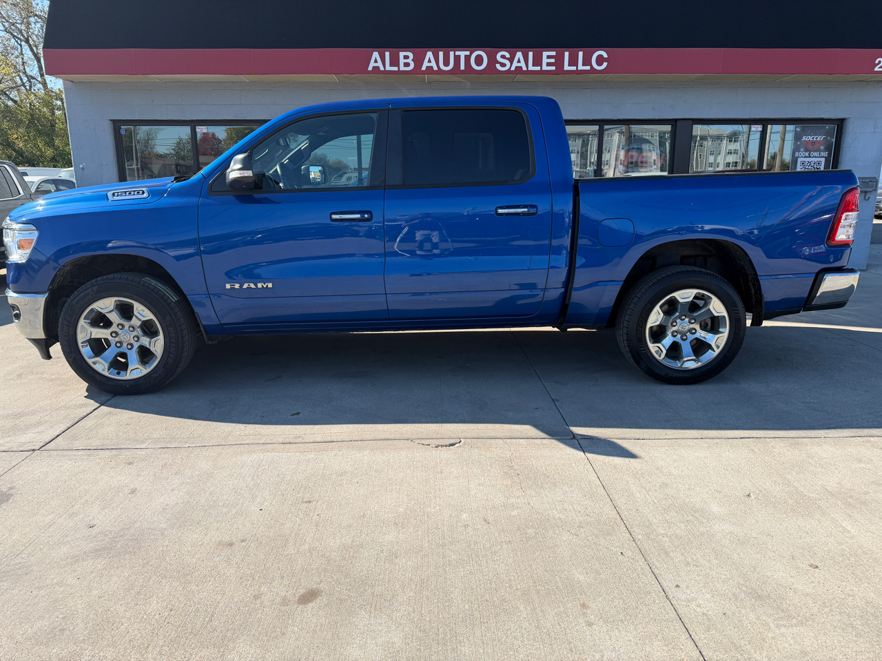 RAM 1500 Big Horn Crew Cab SWB 4WD 2019 RAM 1500 Big Horn Crew Cab SWB 4WD 2019