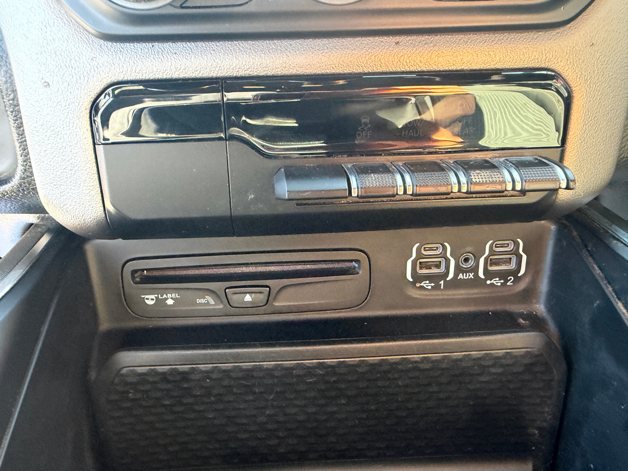 RAM 1500 Big Horn Crew Cab SWB 4WD 2019 RAM 1500 Big Horn Crew Cab SWB 4WD 2019