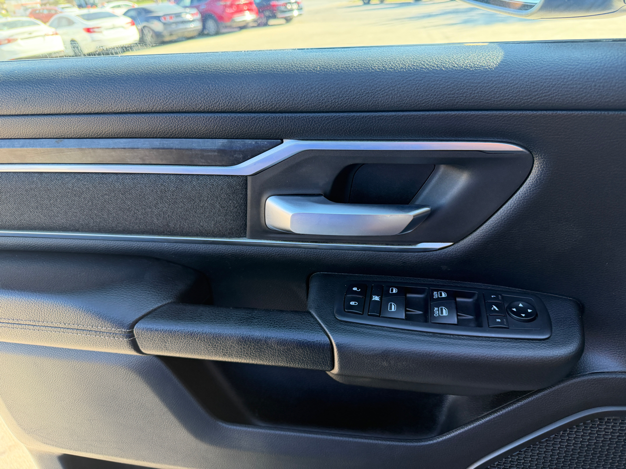 RAM 1500 Big Horn Crew Cab SWB 4WD 2019 RAM 1500 Big Horn Crew Cab SWB 4WD 2019