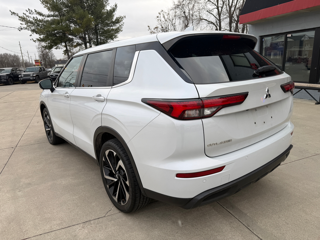 Mitsubishi Outlander ES 4WD 2022