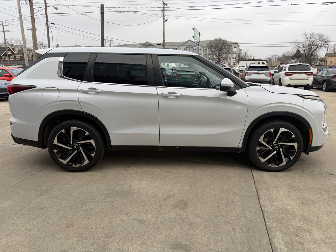 Mitsubishi Outlander ES 4WD 2022