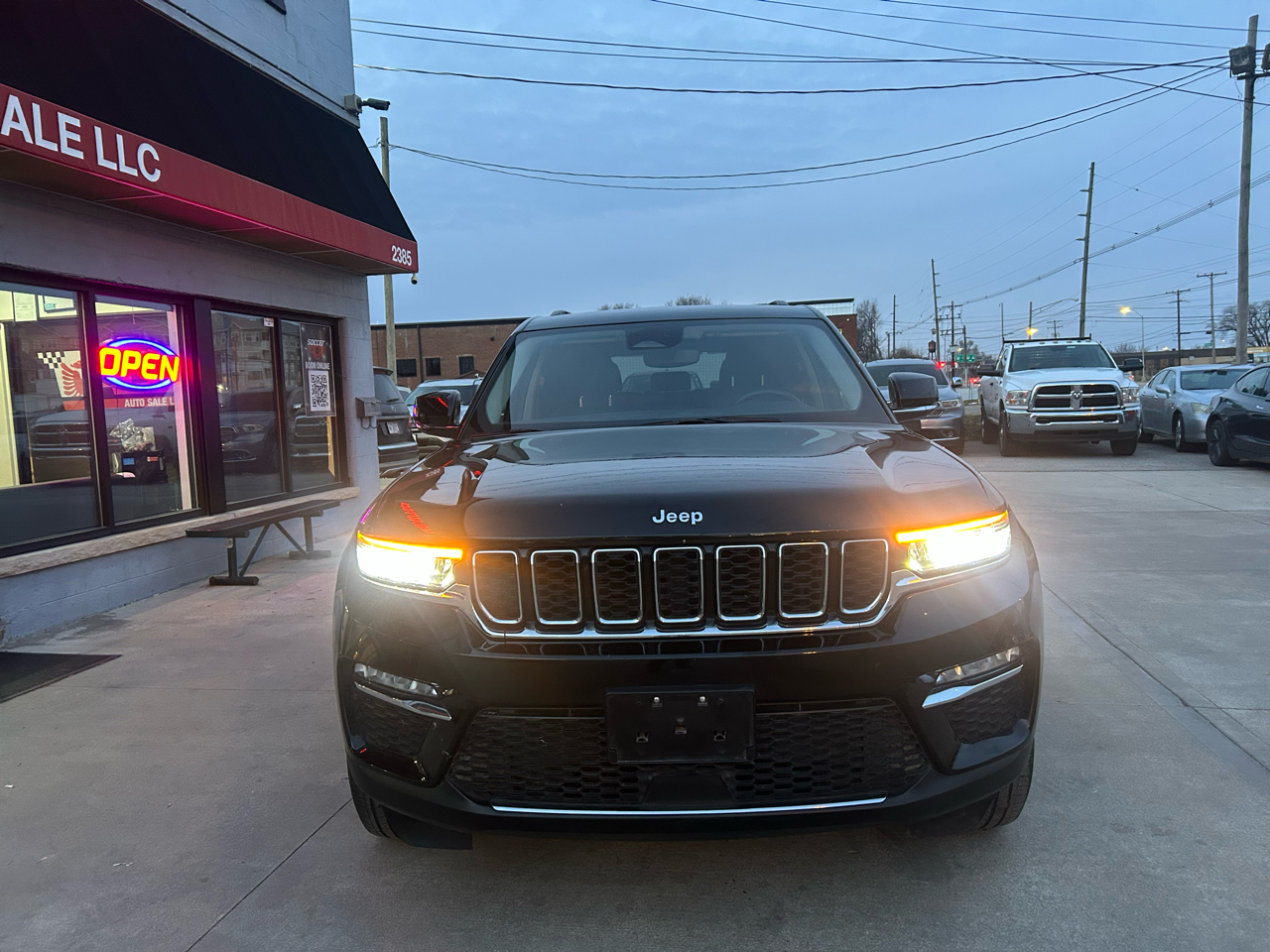 Jeep Grand Cherokee Limited 4WD 2023