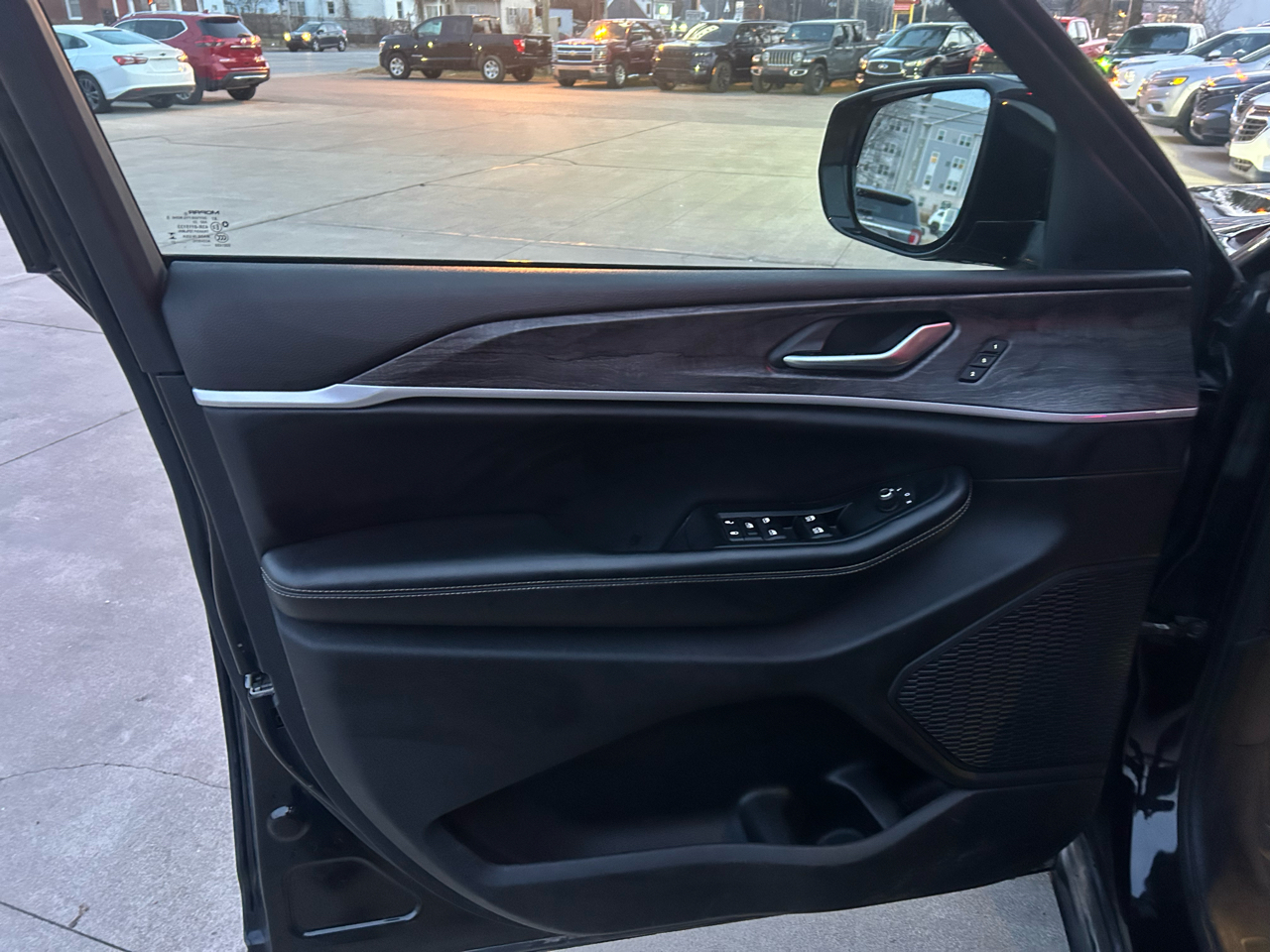 Jeep Grand Cherokee Limited 4WD 2023