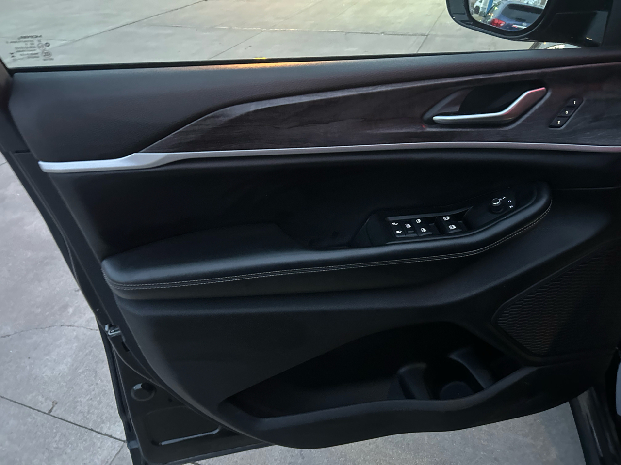 Jeep Grand Cherokee Limited 4WD 2023