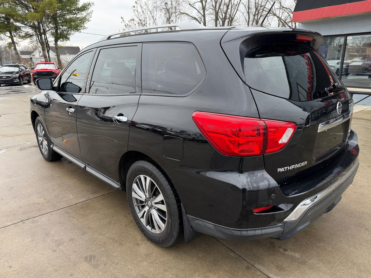 Nissan Pathfinder Platinum 4WD 2018