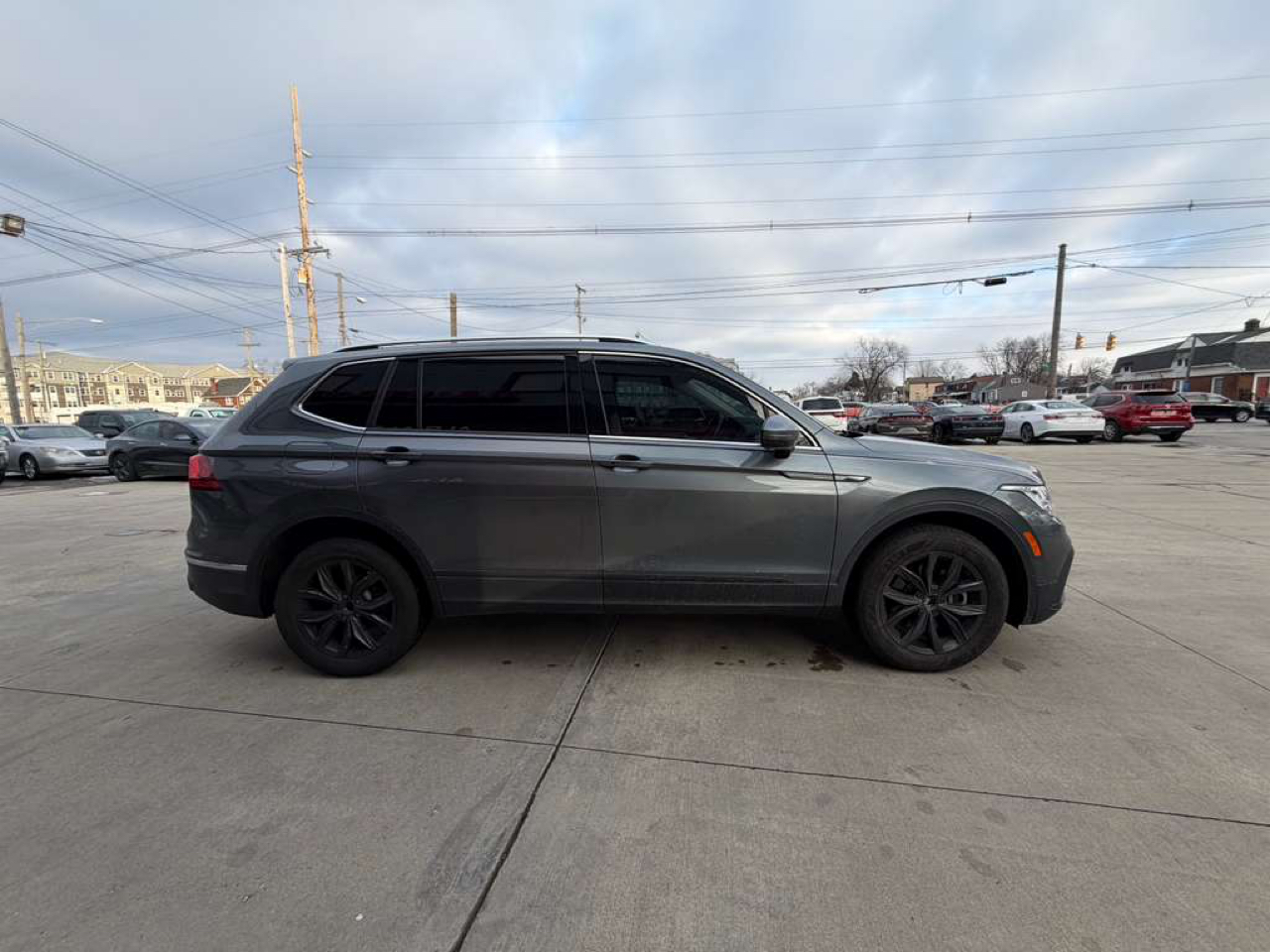 Volkswagen Tiguan SE 2024