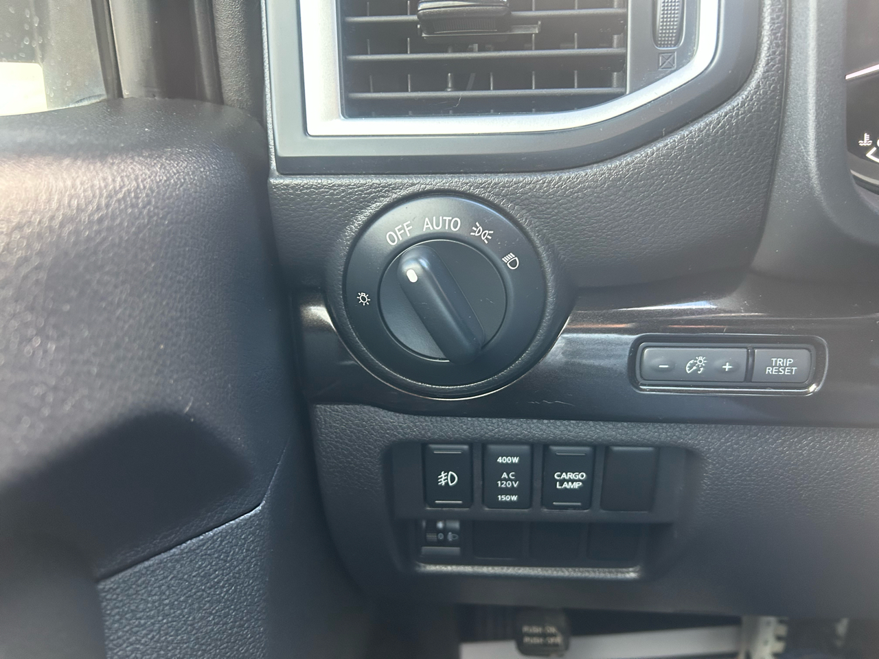 Nissan Titan Platinum Reserve Crew Cab 2WD 2018