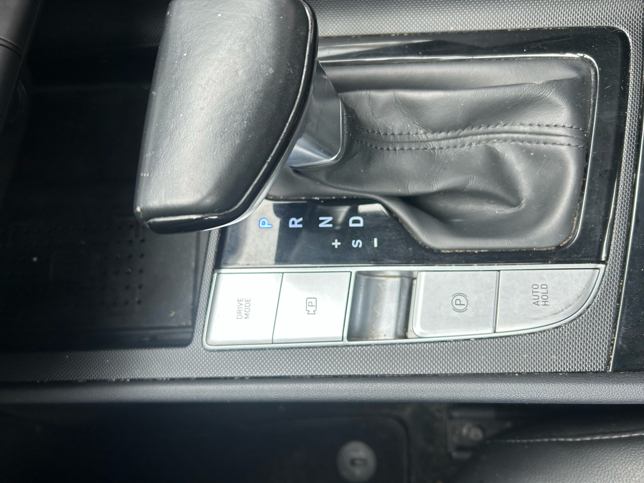 Hyundai Elantra Limited 2022