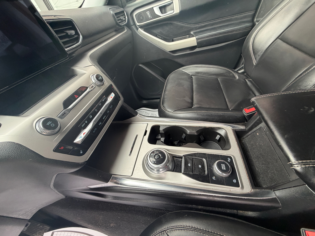 Ford Explorer XLT AWD 2022