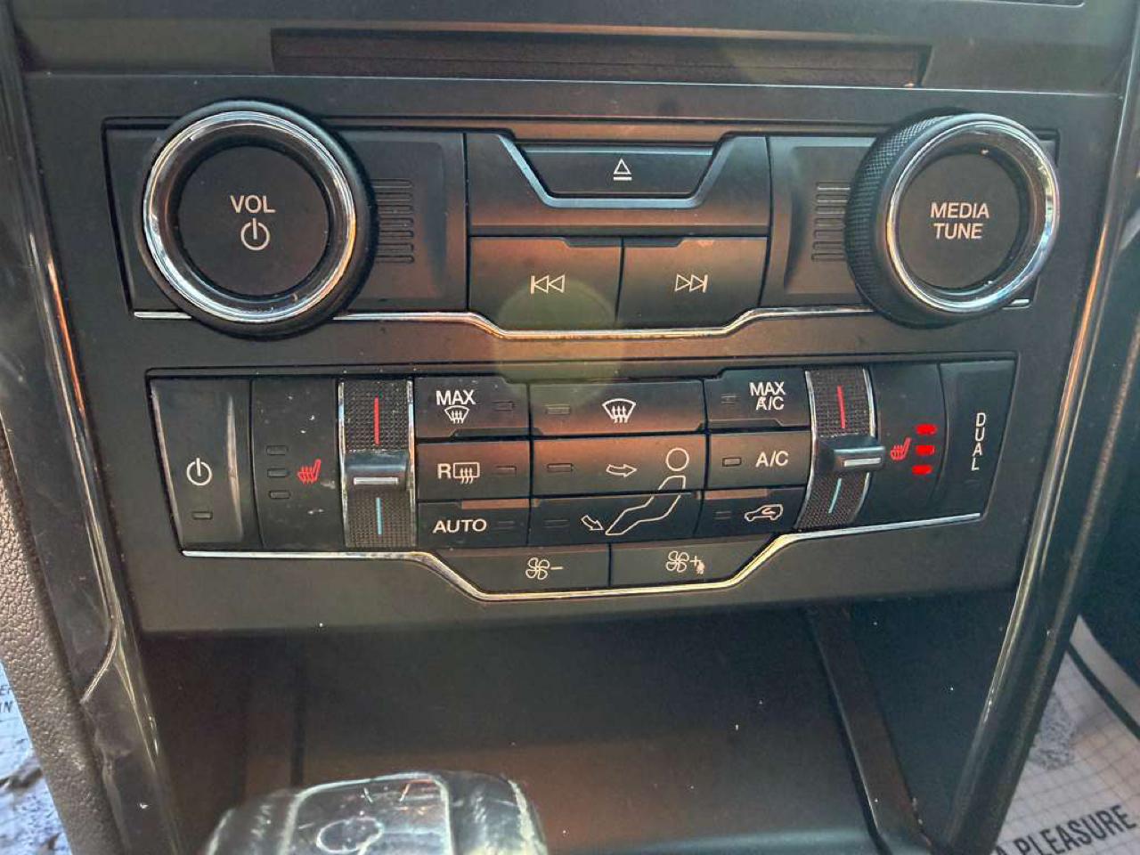 Ford Explorer XLT 4WD 2017