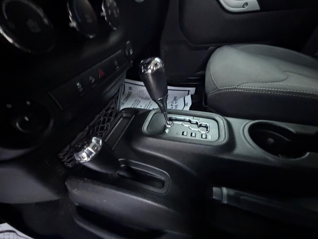 Jeep Wrangler JK Unlimited Sahara 4WD 2018