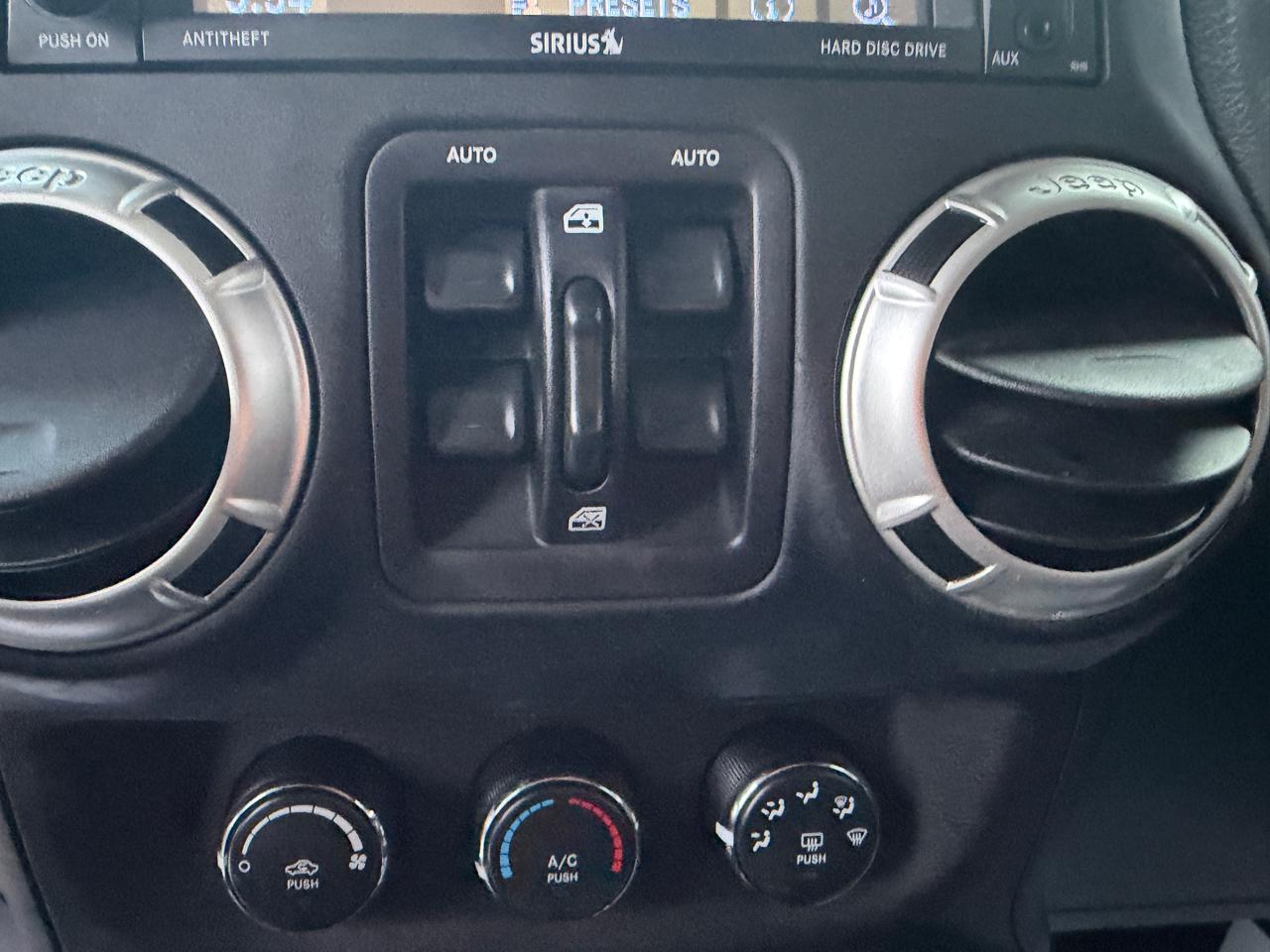 Jeep Wrangler JK Unlimited Sahara 4WD 2018