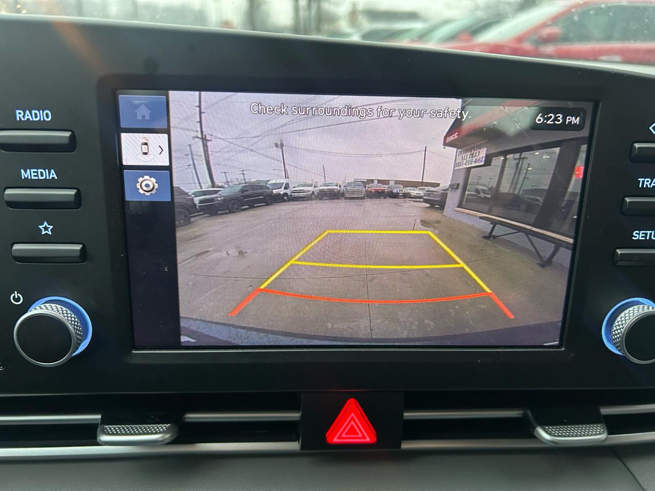 Hyundai Elantra SE 2024