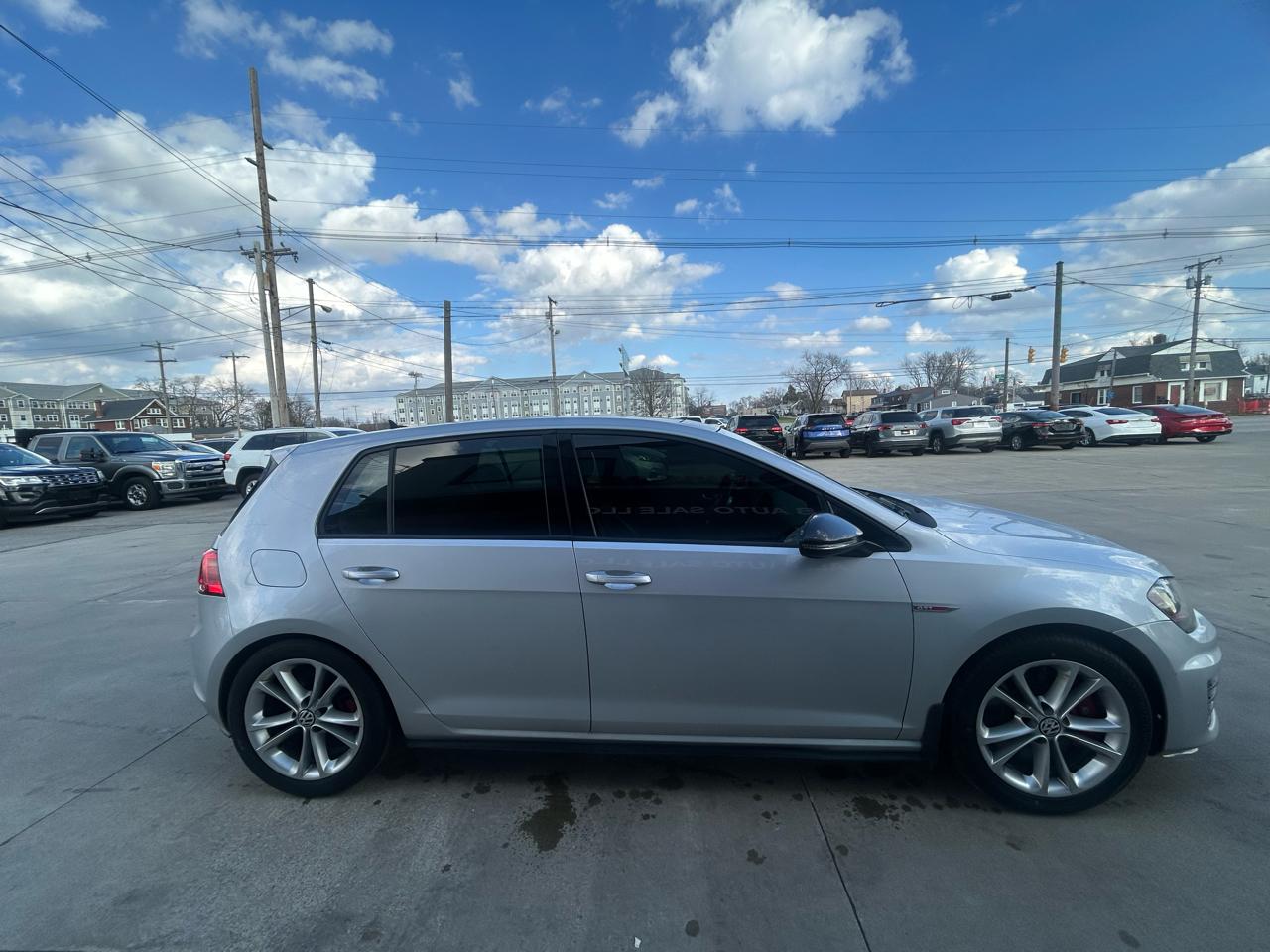 Volkswagen GTI Autobahn 6A 4-Door 2016