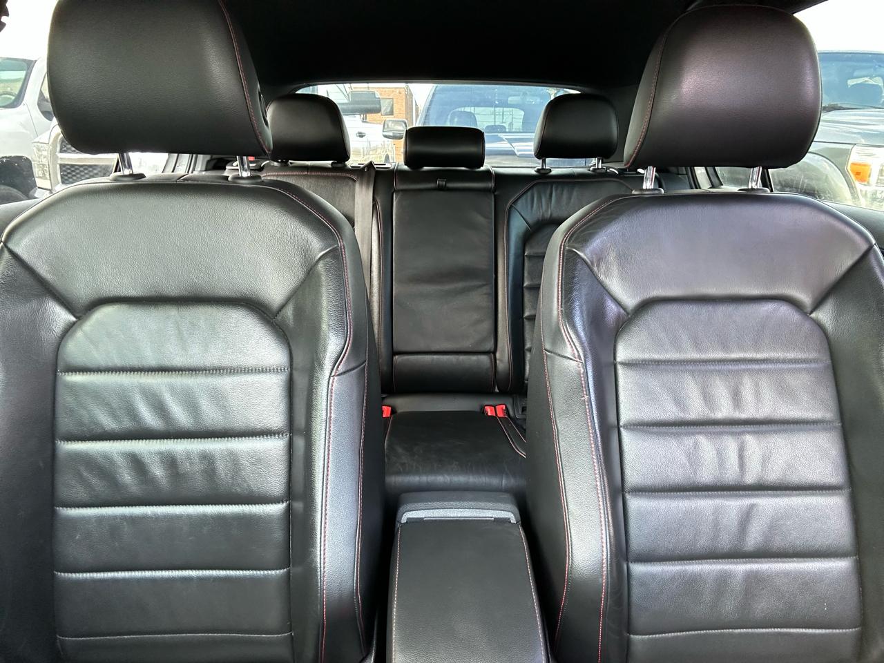 Volkswagen GTI Autobahn 6A 4-Door 2016