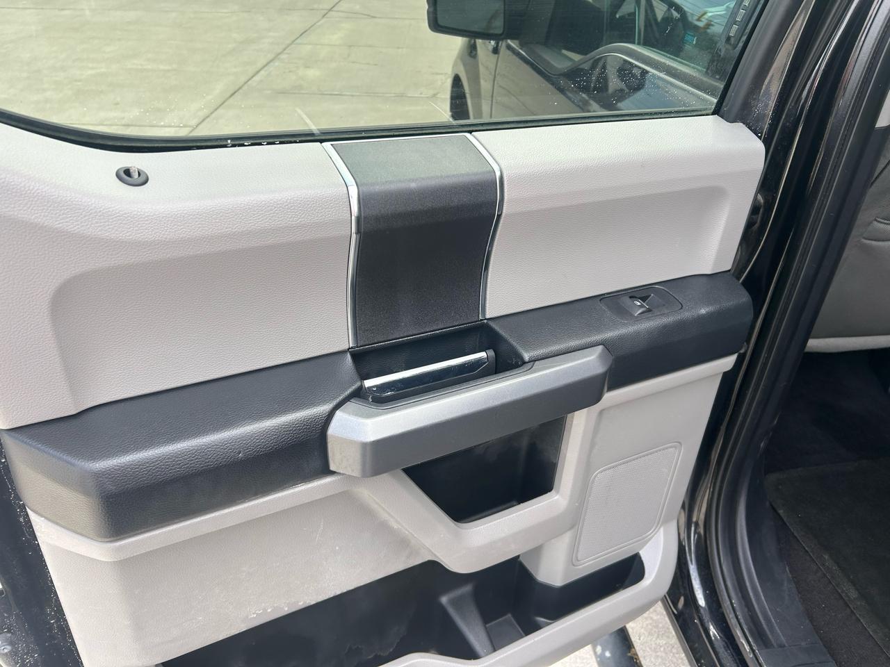 Ford F-150 Lariat SuperCrew 5.5-ft. Bed 4WD 2016