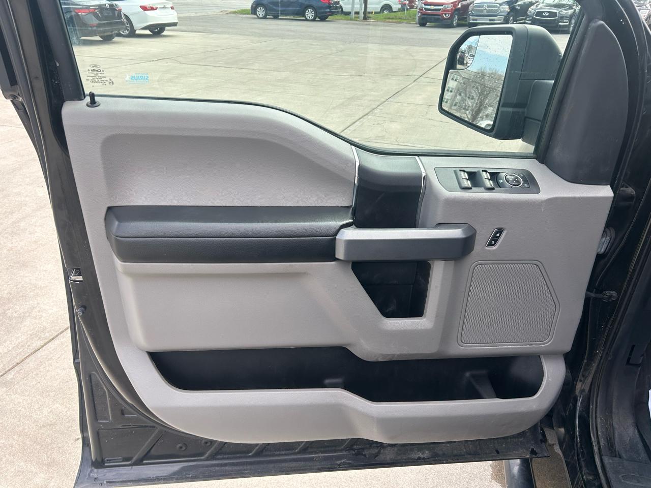 Ford F-150 Lariat SuperCrew 5.5-ft. Bed 4WD 2016