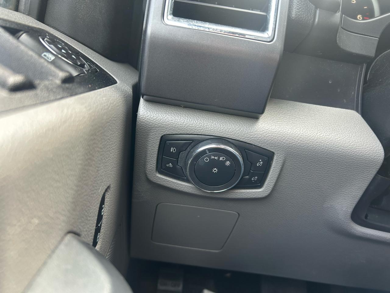 Ford F-150 Lariat SuperCrew 5.5-ft. Bed 4WD 2016