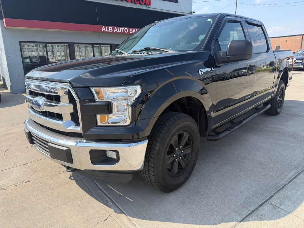 Ford F-150 Lariat SuperCrew 5.5-ft. Bed 4WD 2016