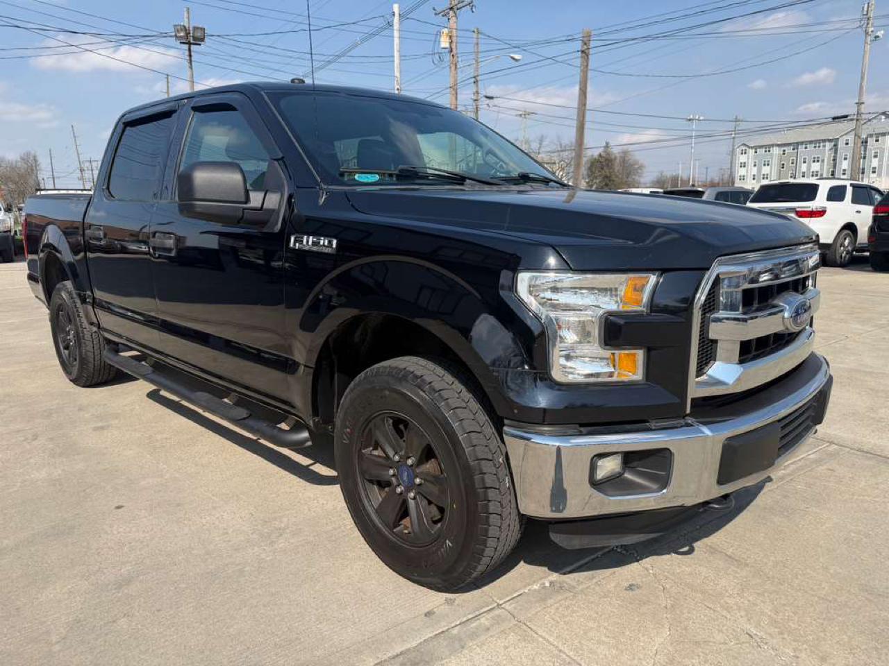 Ford F-150 Lariat SuperCrew 5.5-ft. Bed 4WD 2016