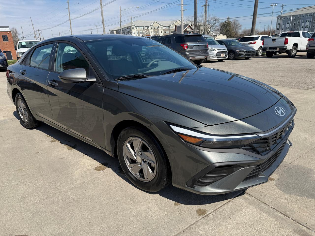 Hyundai Elantra SE 2025