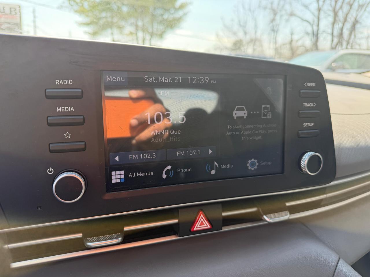 Hyundai Elantra SE 2025