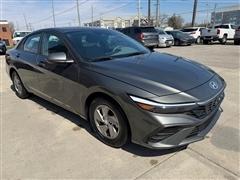 2025 Hyundai Elantra 