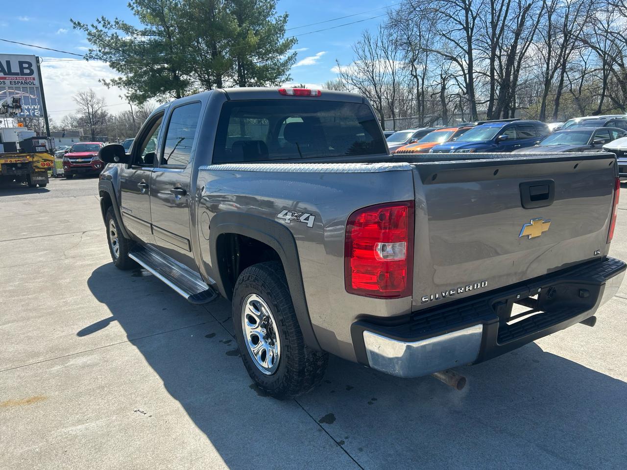 Chevrolet Silverado 1500 LS Crew Cab Short Box 4WD 2012