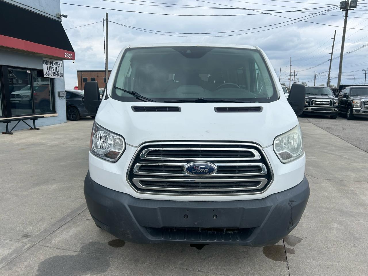 Ford Transit 350 Wagon Low Roof XLT 60/40 Pass. 148-in. WB 2016