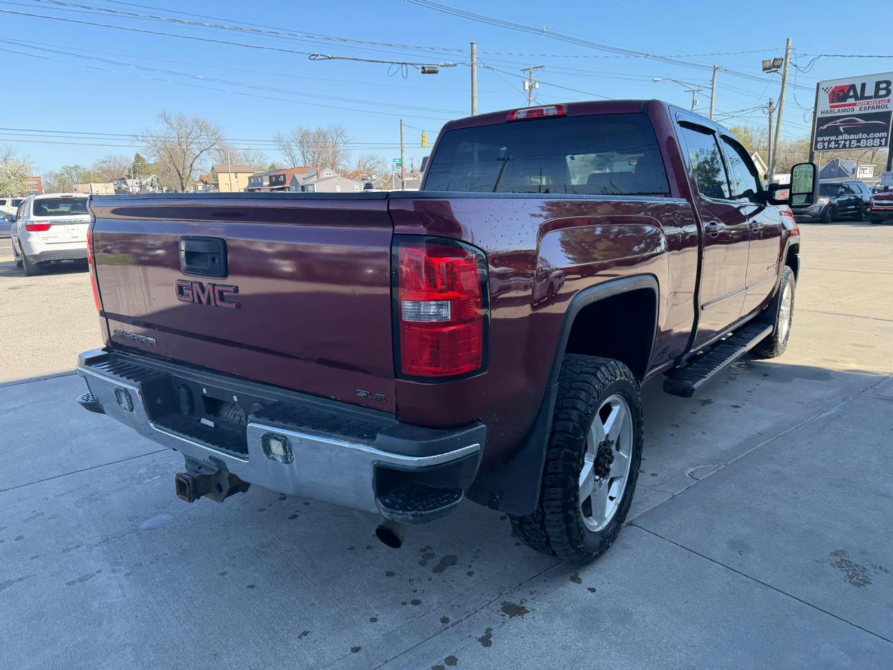 GMC Sierra 2500HD SLE Crew Cab 4WD 2015