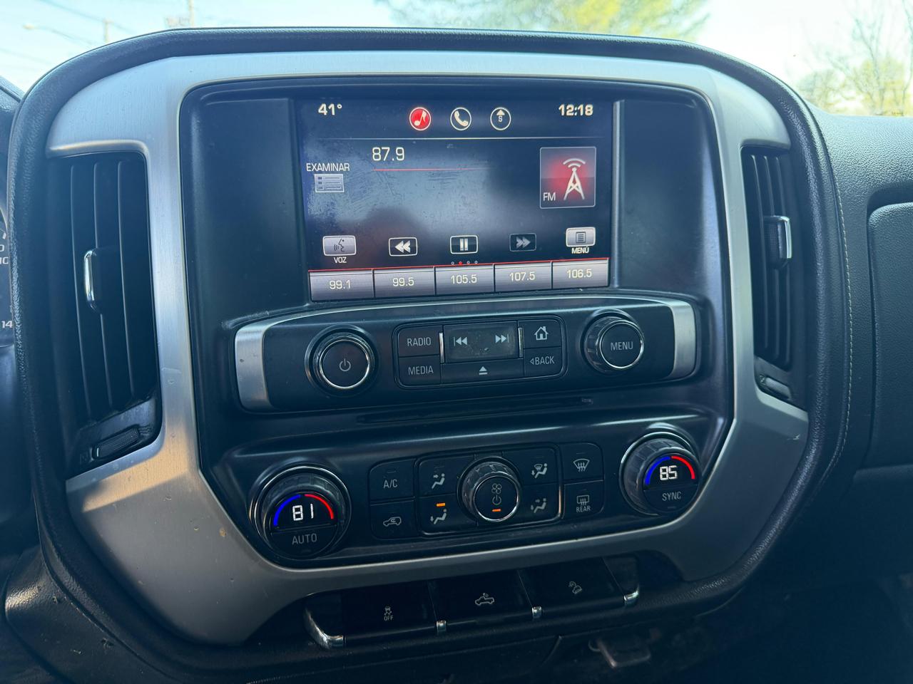 GMC Sierra 2500HD SLE Crew Cab 4WD 2015