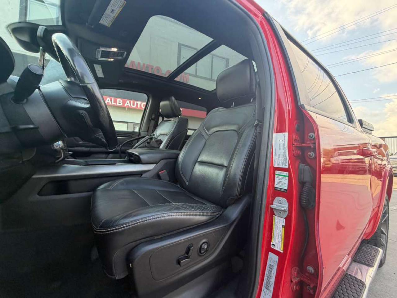 RAM 1500 Rebel Crew Cab SB 4WD 2019