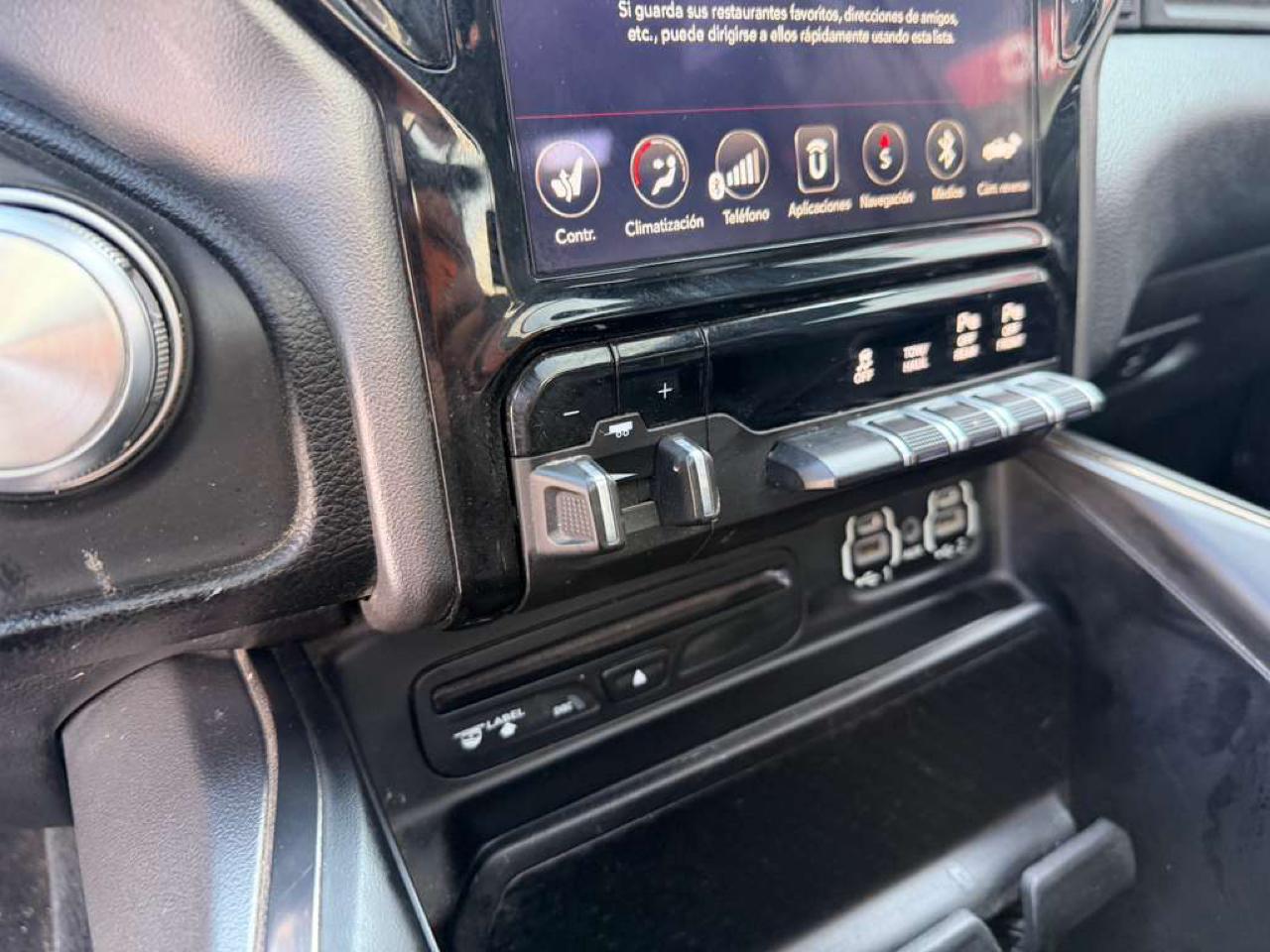 RAM 1500 Rebel Crew Cab SB 4WD 2019