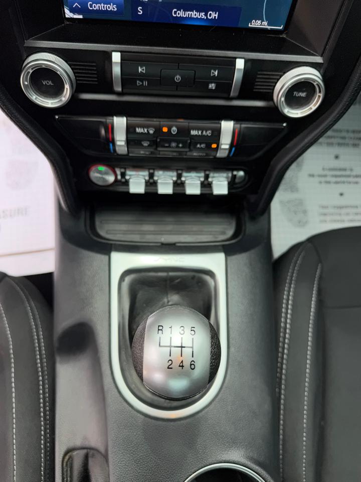 Ford Mustang EcoBoost Coupe 2021