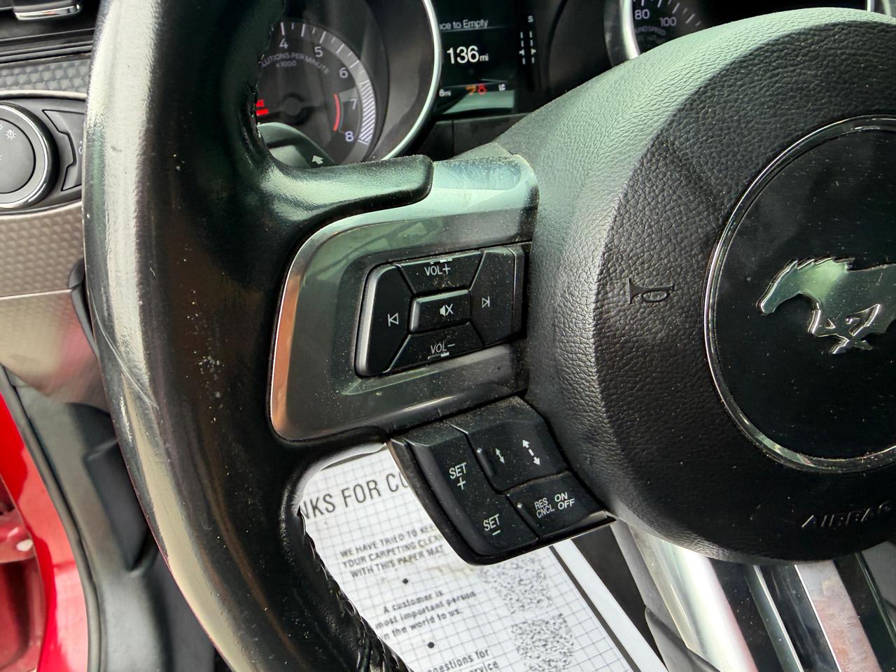 Ford Mustang EcoBoost Coupe 2021