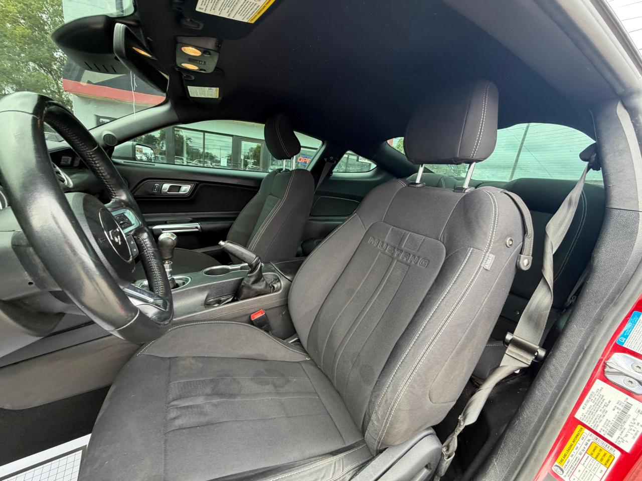 Ford Mustang EcoBoost Coupe 2021