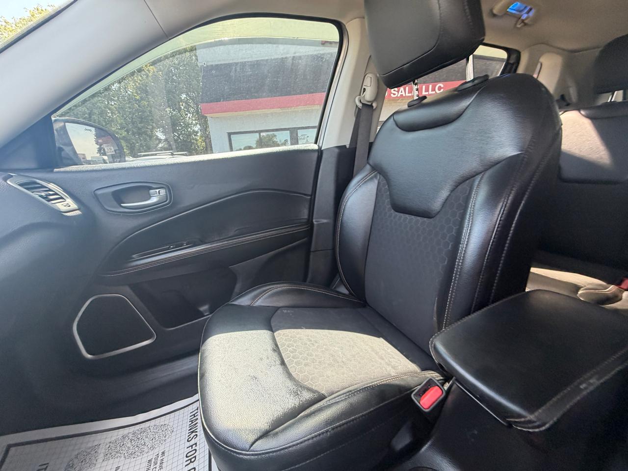 Jeep Compass Latitude FWD 2018