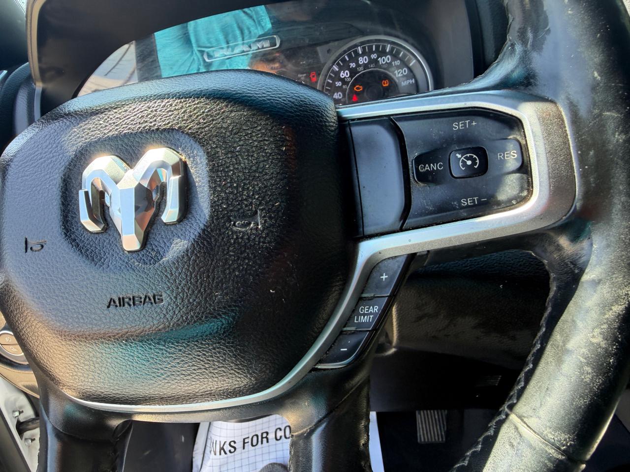 RAM 1500 Big Horn Crew Cab SWB 4WD 2019