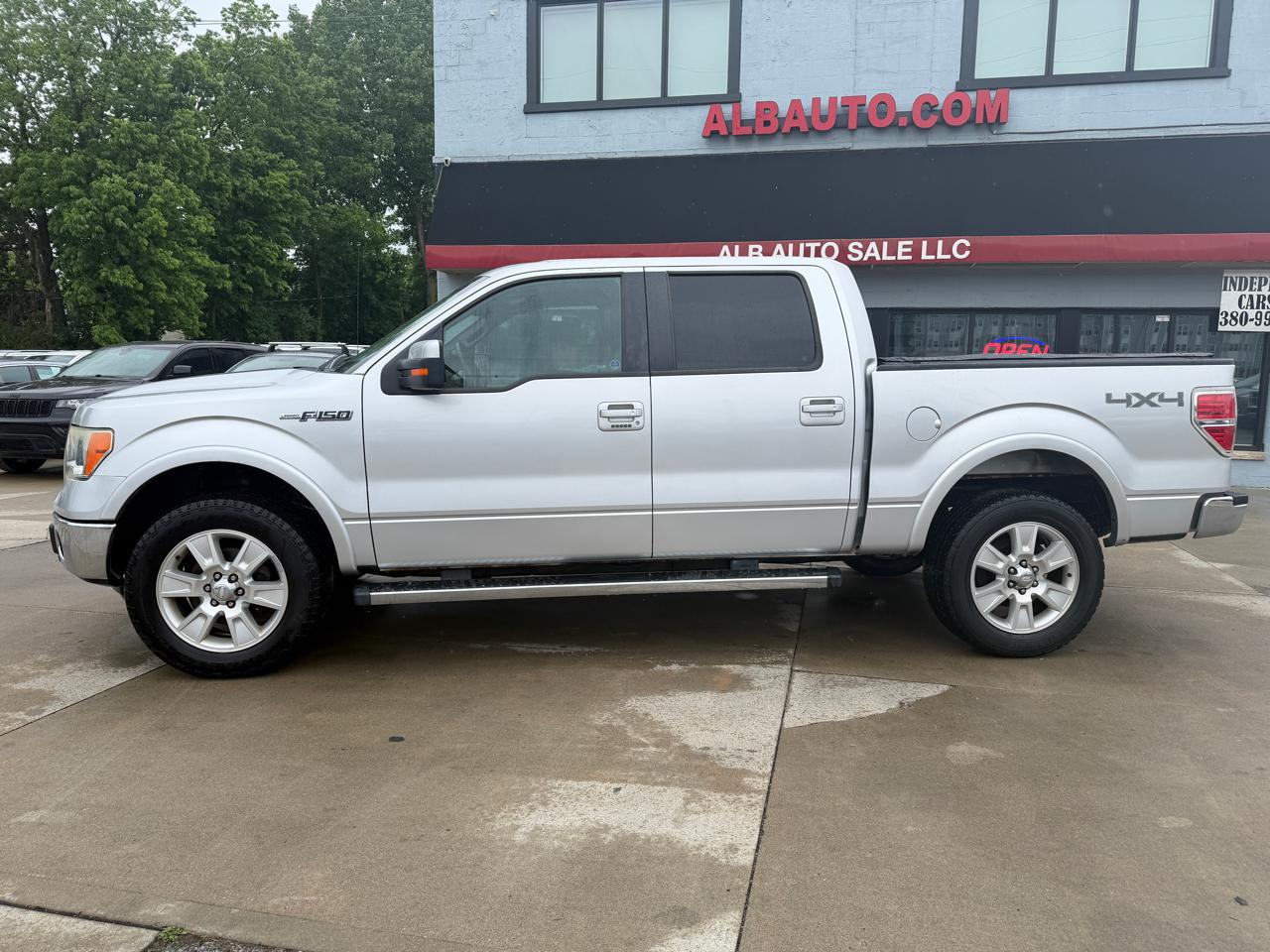 Ford F-150 4WD SuperCrew 145" Lariat 2013