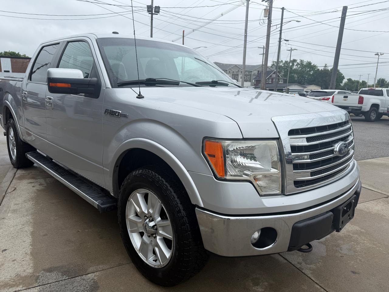 Ford F-150 4WD SuperCrew 145" Lariat 2013