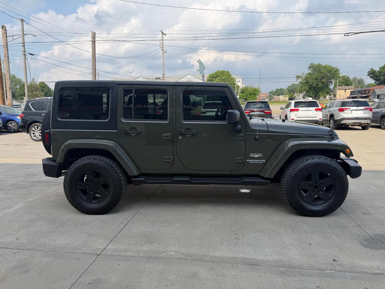 Jeep Wrangler Unlimited Sahara 4WD 2015
