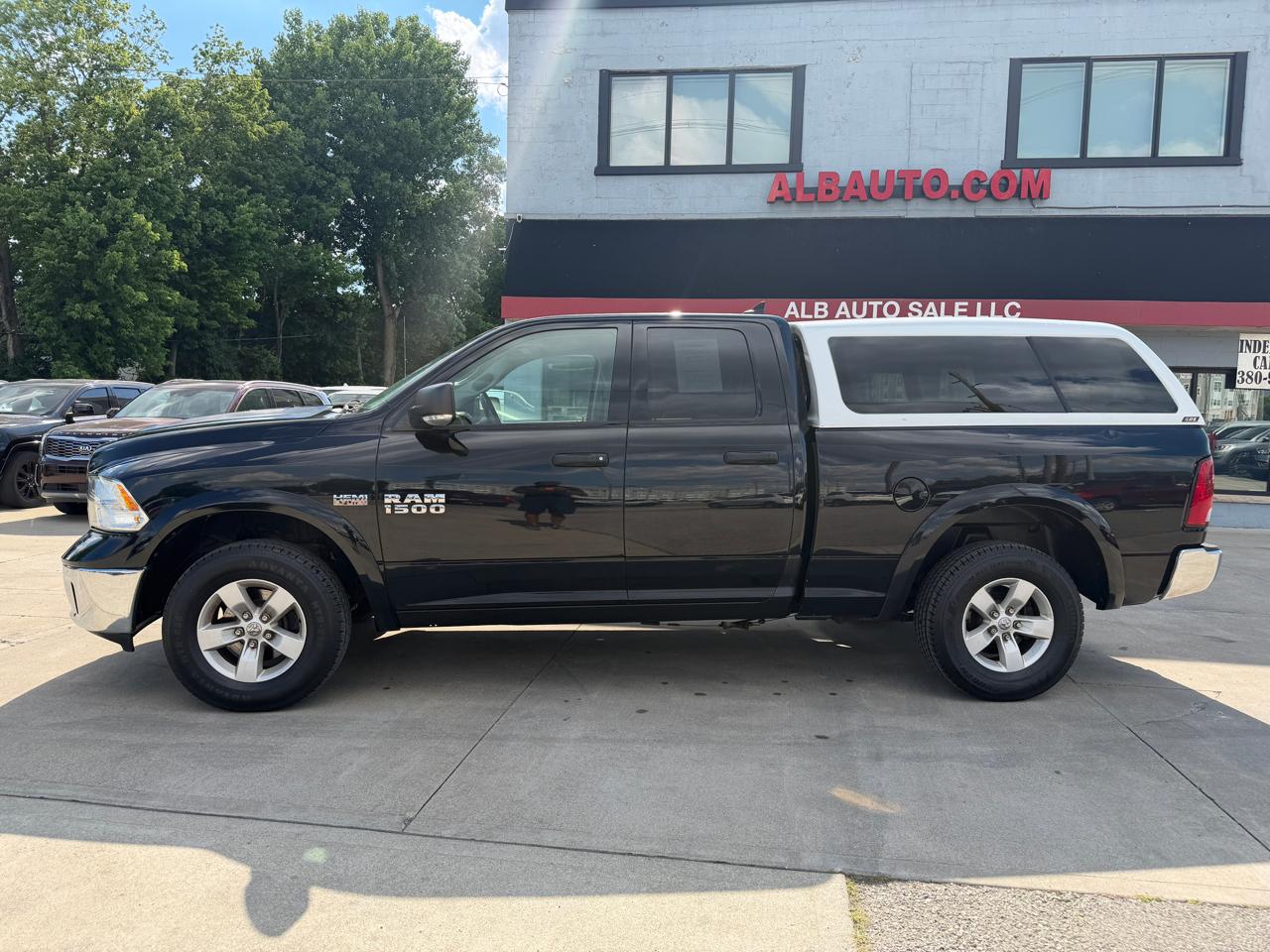 RAM 1500 SLT Quad Cab 4WD 2014