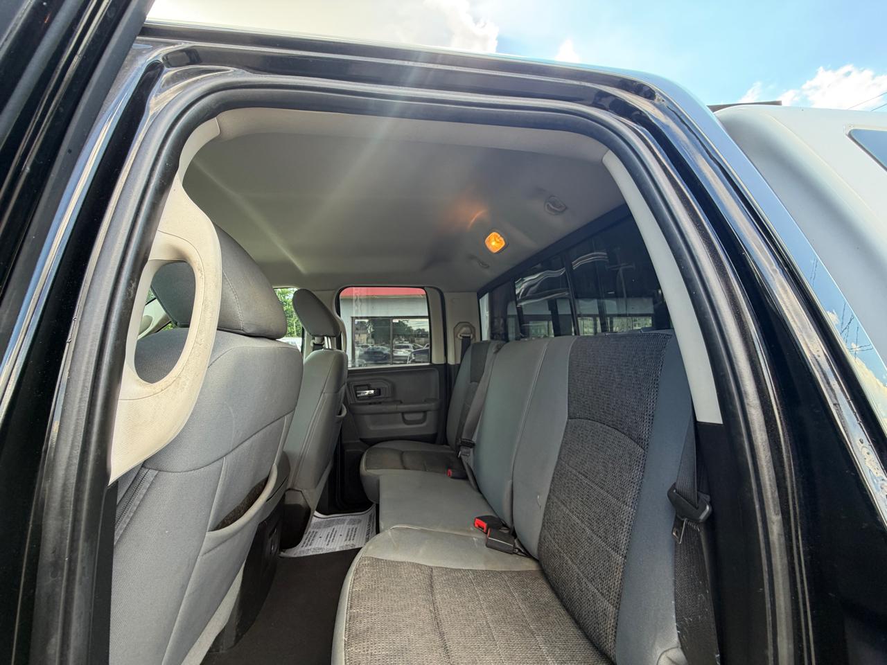 RAM 1500 SLT Quad Cab 4WD 2014