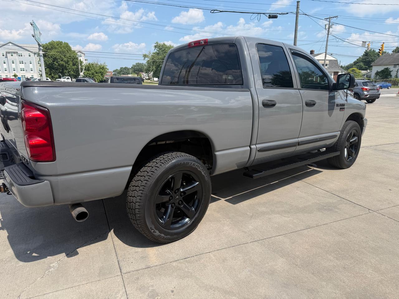 Dodge Ram 1500 SXT Quad Cab Long Bed 4WD 2008